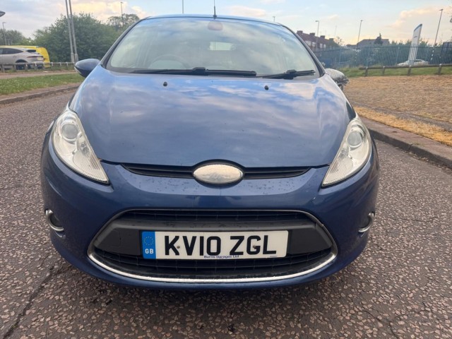 FORD FIESTA 1.4 Titanium
