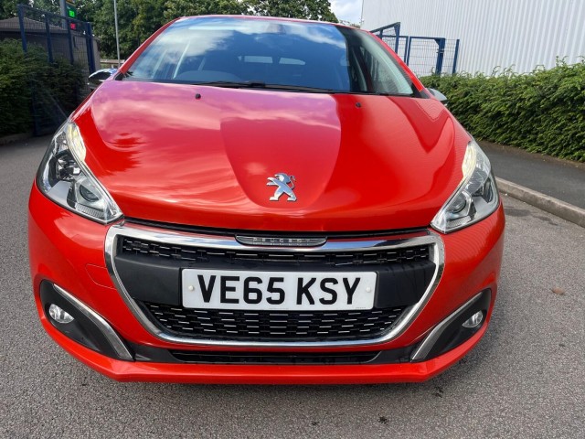 PEUGEOT 208 1.2 PureTech Allure
