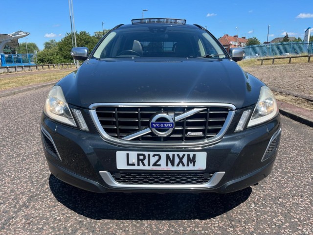 VOLVO XC60 2.4 D3 R-Design