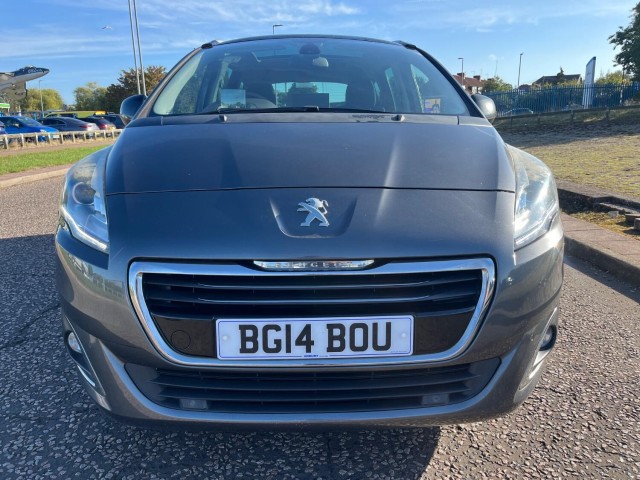 PEUGEOT 5008 2.0 HDi Allure