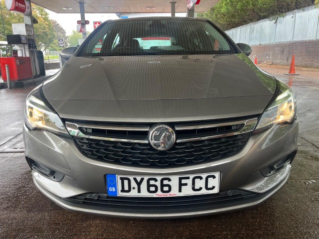VAUXHALL ASTRA 1.6 i Turbo Elite Nav