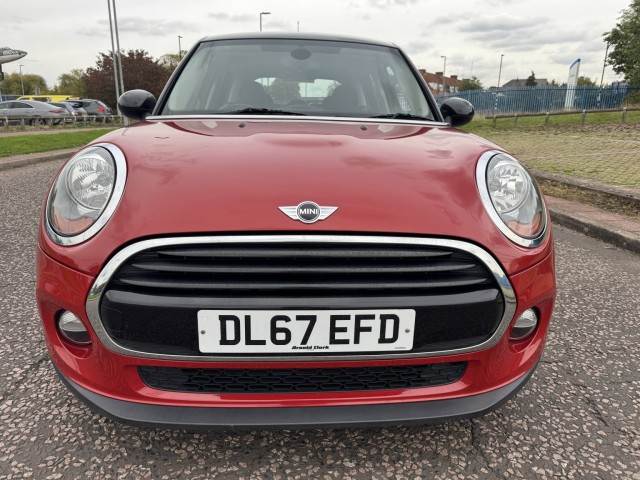 MINI HATCH 1.5 5-Door Hatch Cooper D