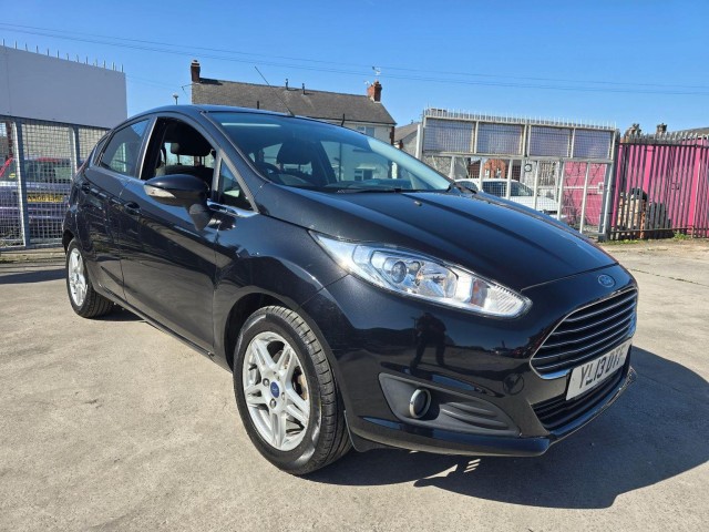 FORD FIESTA 1.0 Zetec Euro 5 (s/s) 5dr
