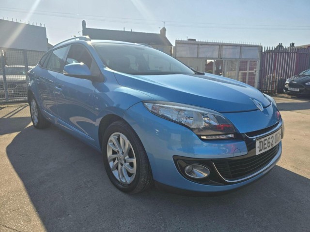 RENAULT MEGANE 1.6 16V Dynamique TomTom Sport Tourer Euro 5 5dr