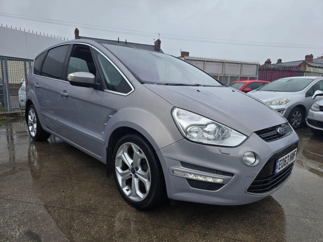 FORD S-MAX 2.0 TDCi Titanium Powershift Euro 5 5dr