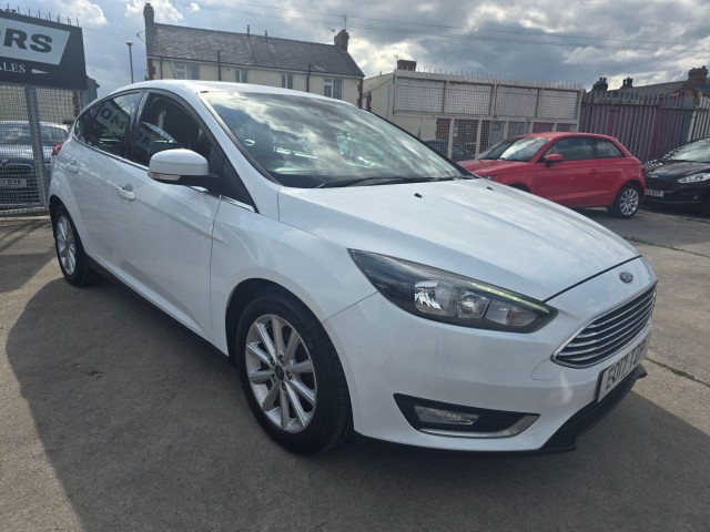 FORD FOCUS 1.0T EcoBoost Titanium Euro 6 (s/s) 5dr