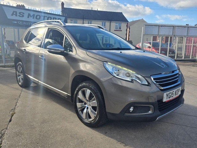 PEUGEOT 2008 1.2 VTi PureTech Allure Euro 5 5dr