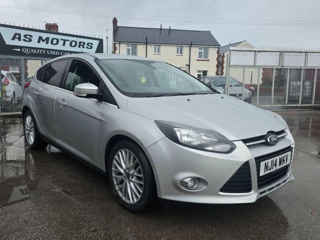FORD FOCUS 1.0T EcoBoost Zetec Euro 5 (s/s) 5dr