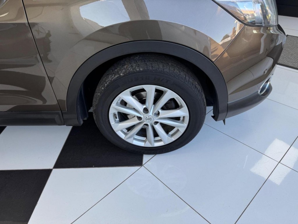 NISSAN QASHQAI