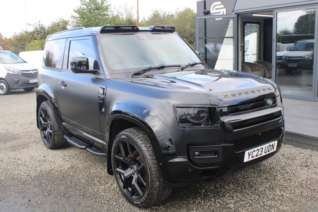 LAND ROVER DEFENDER 90