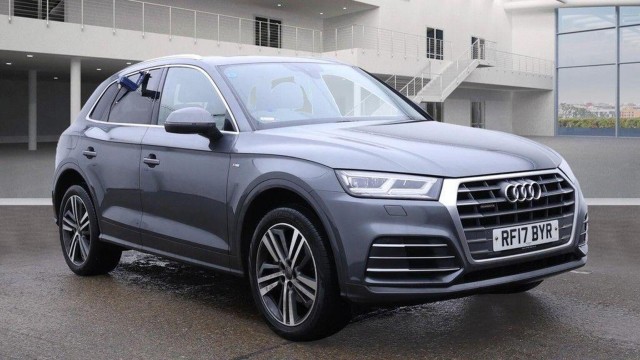 AUDI Q5 2.0 TDI S line S Tronic quattro Euro 6 (s/s) 5dr