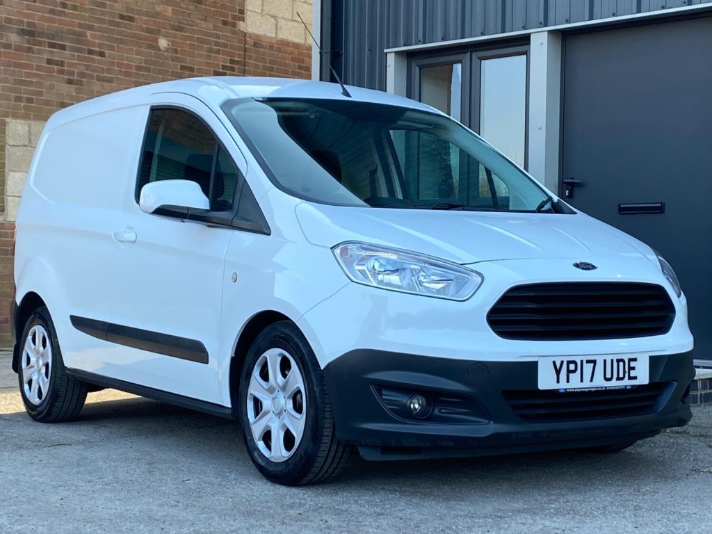 FORD TRANSIT COURIER