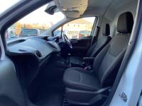 FORD TRANSIT COURIER