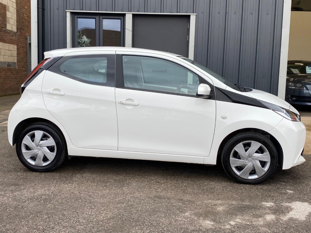 TOYOTA AYGO