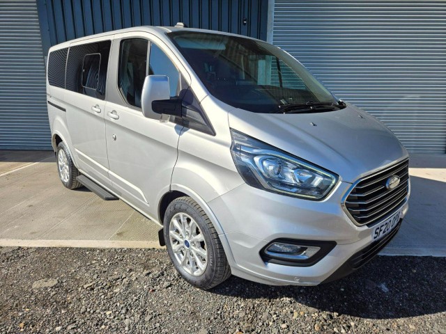 FORD TOURNEO CUSTOM 2.0 320 EcoBlue EURO 6 Titanium WHEELCHAIR ACCESSIBLE