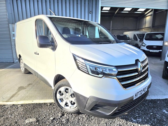 RENAULT TRAFIC 2.0 SL28 Blue dCi 130 Business+ Panel Van MY22