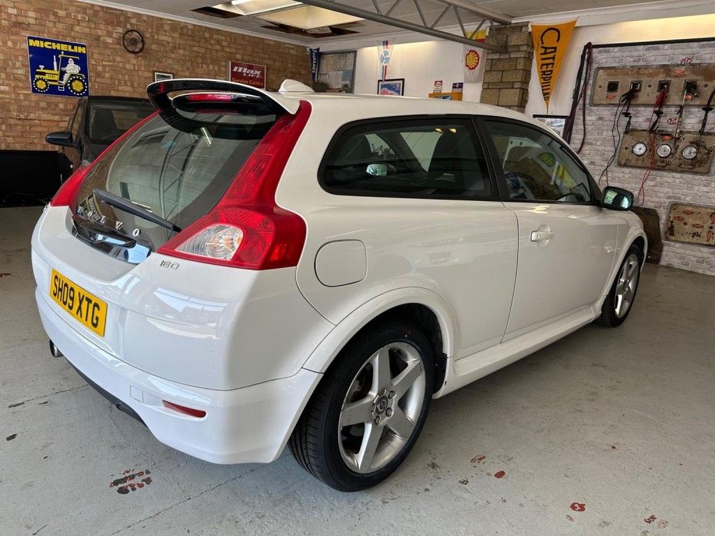 VOLVO C30
