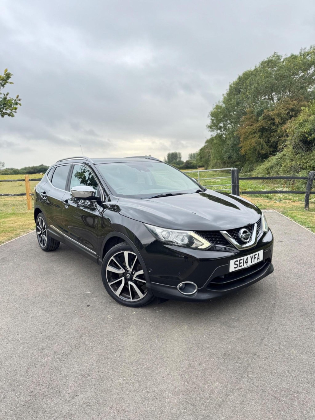 NISSAN QASHQAI 1.5 dCi Tekna 2WD Euro 5 (s/s) 5dr