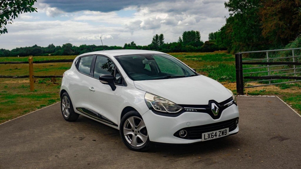 RENAULT CLIO 1.2 16V Dynamique MediaNav Euro 5 5dr