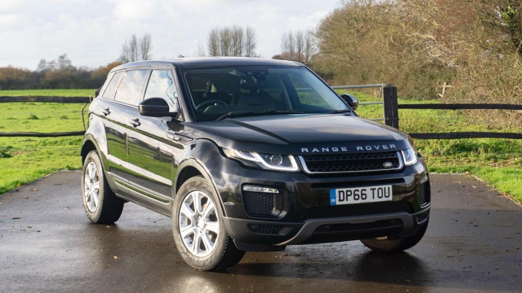 LAND ROVER RANGE ROVER EVOQUE 2.0 eD4 SE Tech FWD Euro 6 (s/s) 5dr