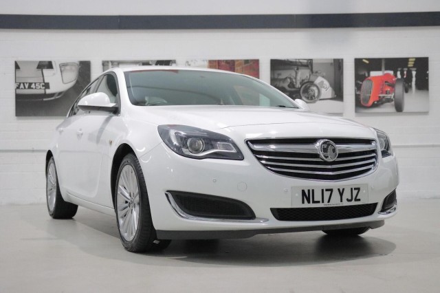 VAUXHALL INSIGNIA