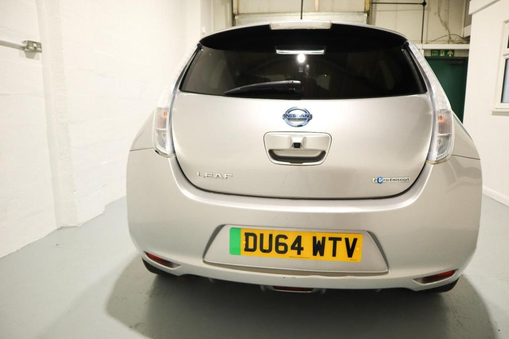 NISSAN LEAF