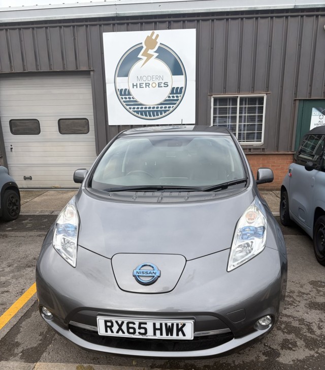 NISSAN LEAF 24kWh Tekna