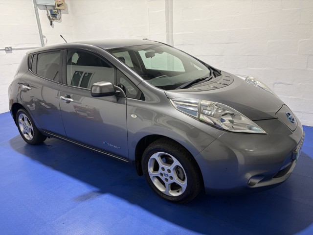 NISSAN LEAF 24kWh Acenta