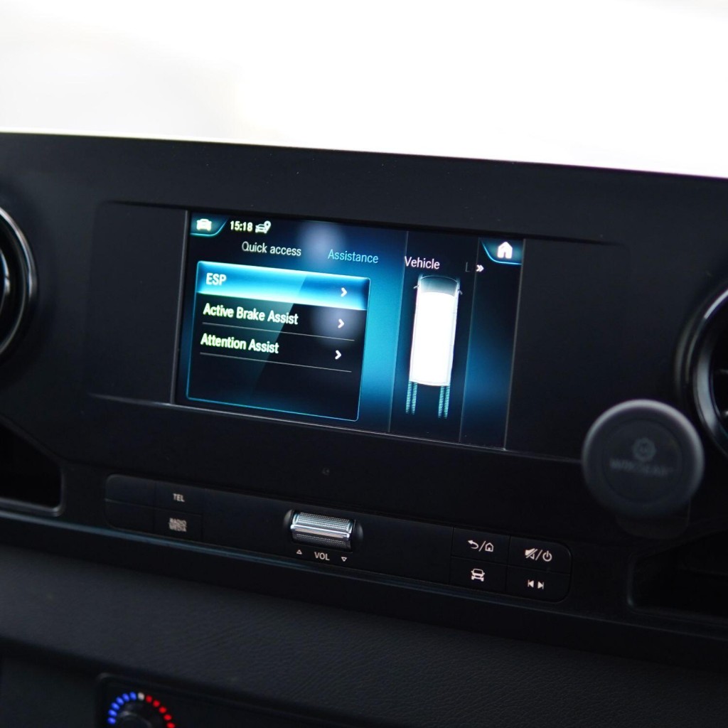 MERCEDES-BENZ SPRINTER