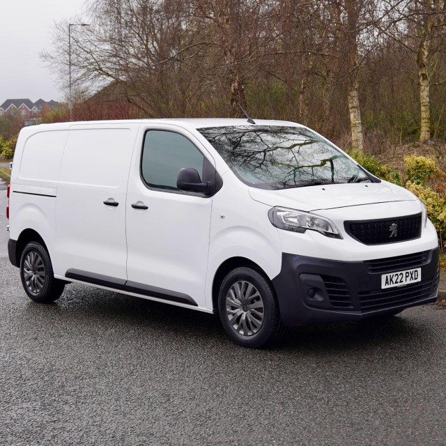 PEUGEOT EXPERT 2.0 BlueHDi 1400 Professional Premium