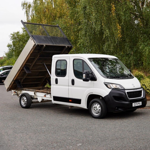 PEUGEOT BOXER 2.2 BlueHDi 335 Plus