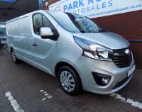 VAUXHALL VIVARO