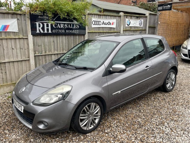 RENAULT CLIO 1.2 Dynamique TomTom Euro 5 3dr