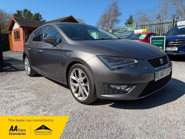 SEAT LEON