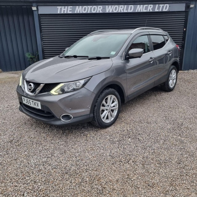 NISSAN QASHQAI 1.5 dCi Tekna