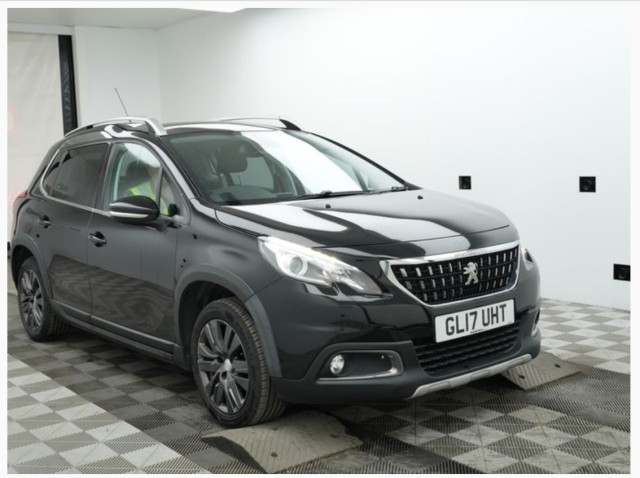 PEUGEOT 2008 1.2 PureTech Allure