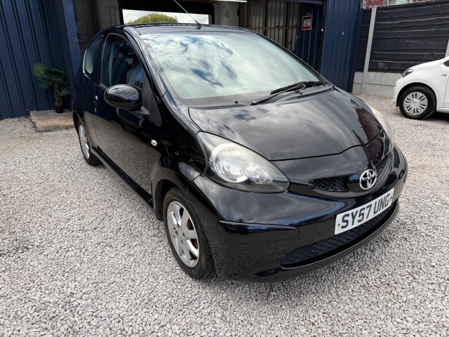 TOYOTA AYGO 1.0 VVT-i Black