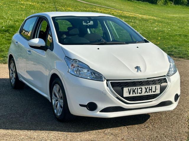 PEUGEOT 208 1.2 VTi Access+