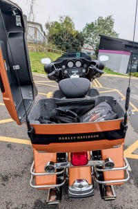 HARLEY-DAVIDSON Touring