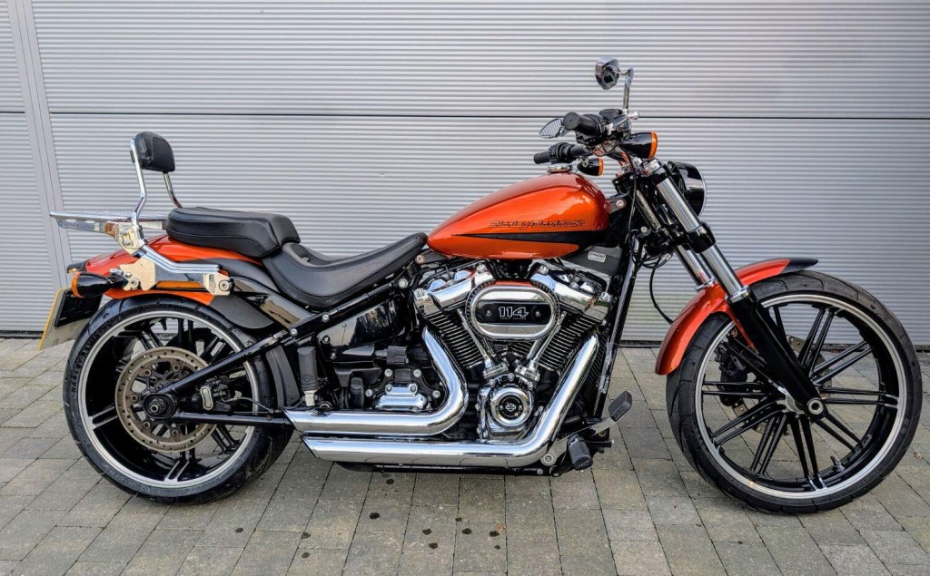 HARLEY-DAVIDSON Softail