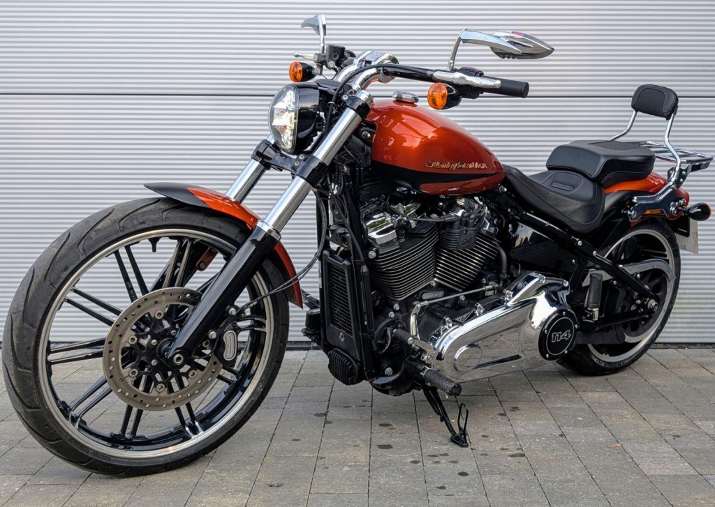 HARLEY-DAVIDSON Softail