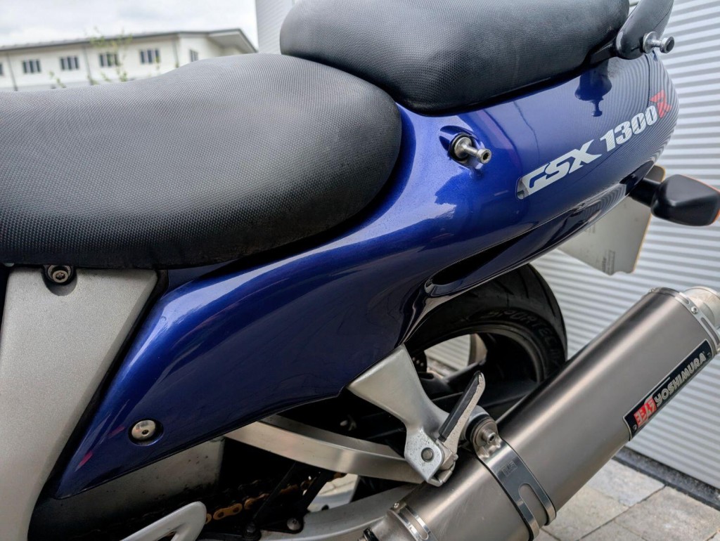 SUZUKI GSX1300R Hayabusa