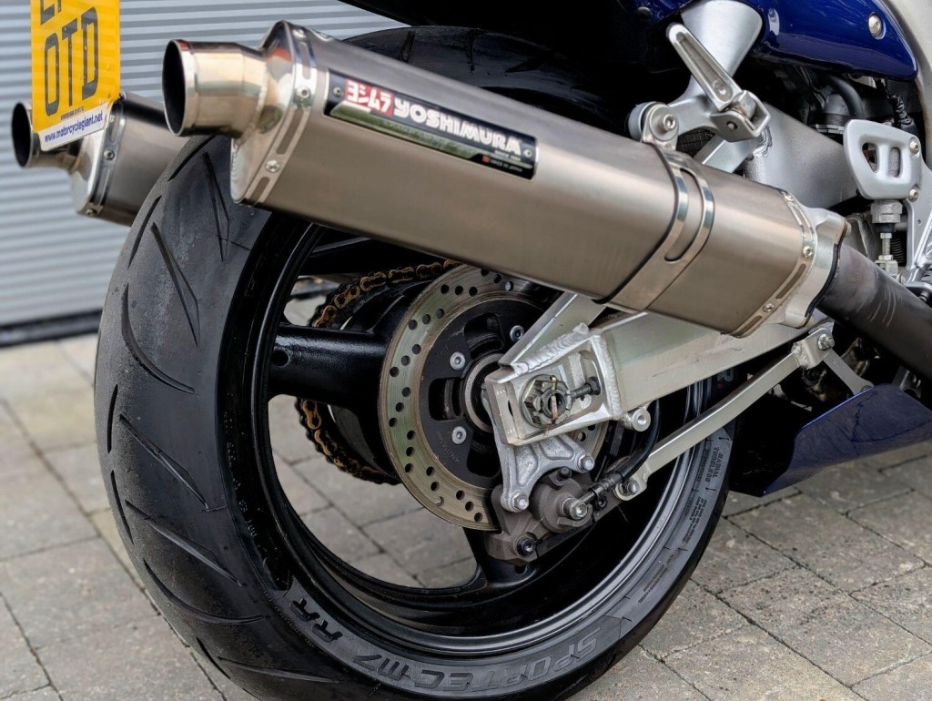 SUZUKI GSX1300R Hayabusa