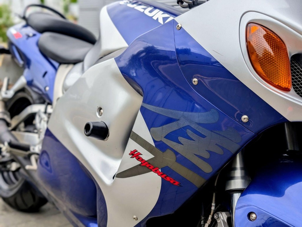SUZUKI GSX1300R Hayabusa