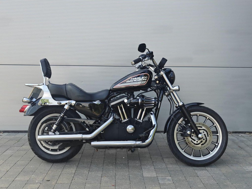 HARLEY-DAVIDSON Sportster