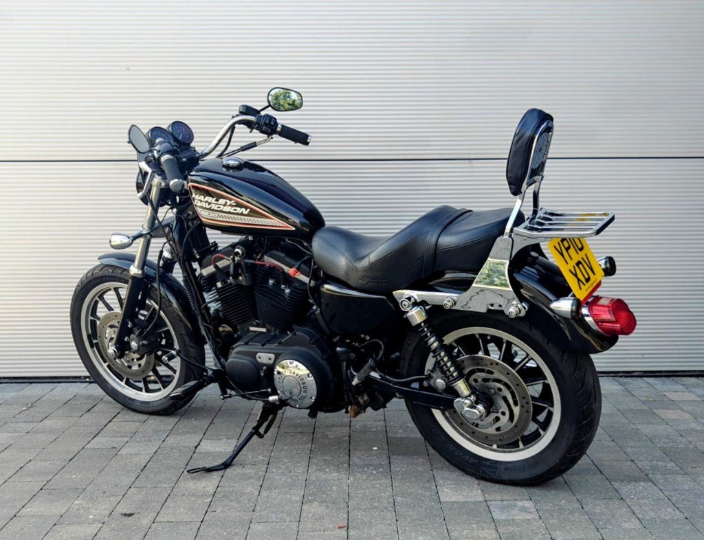 HARLEY-DAVIDSON Sportster