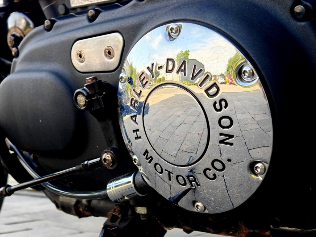 HARLEY-DAVIDSON Sportster