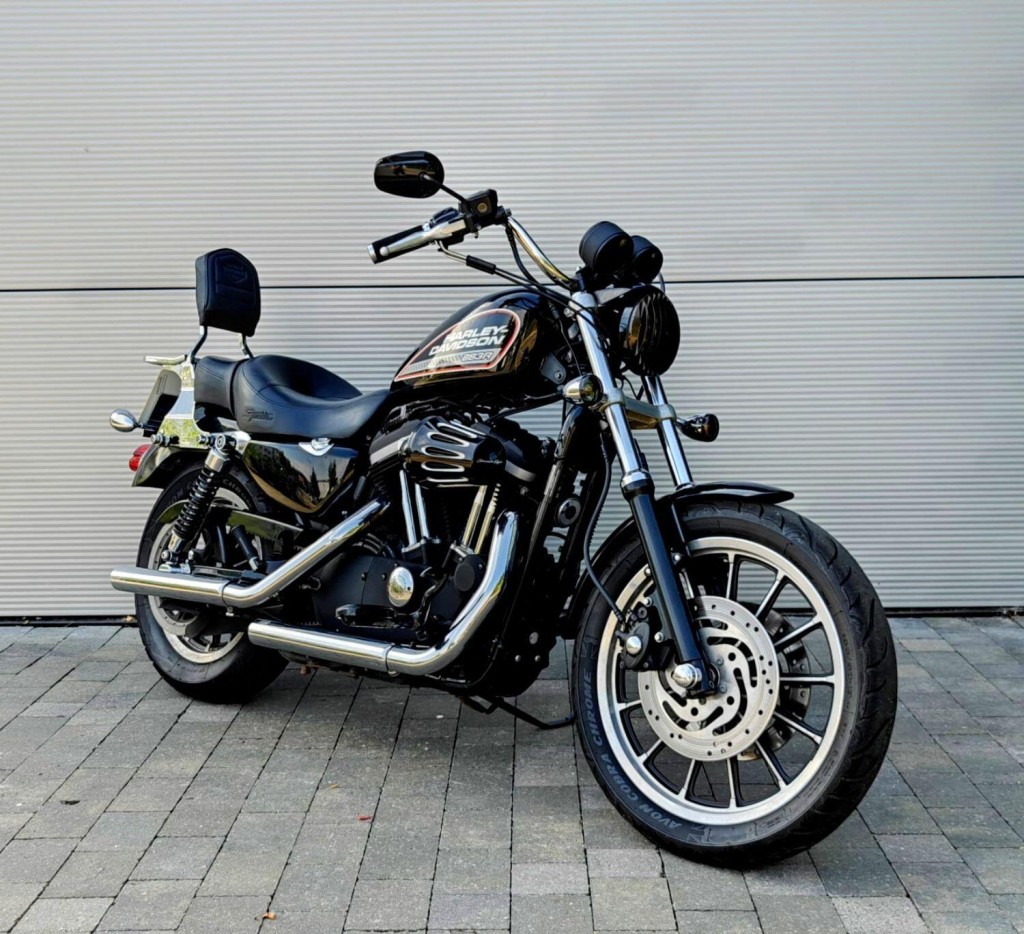 HARLEY-DAVIDSON Sportster