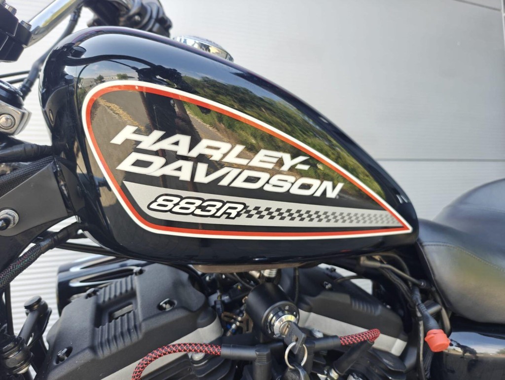 HARLEY-DAVIDSON Sportster