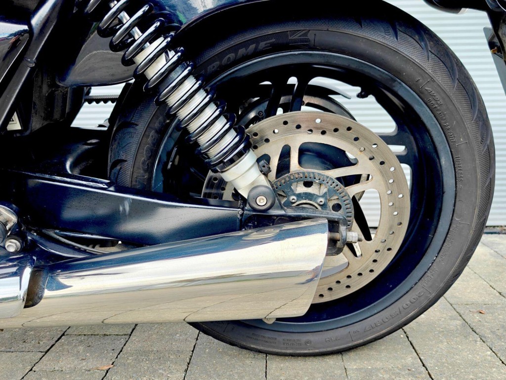 TRIUMPH THUNDERBIRD 1700